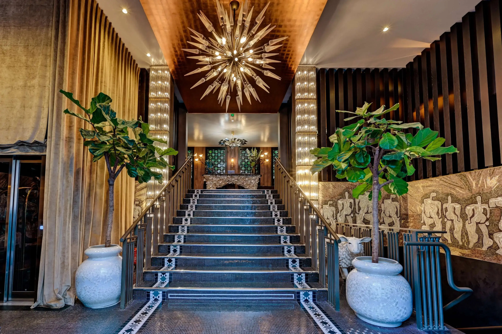 Photo - The One Alma Paris