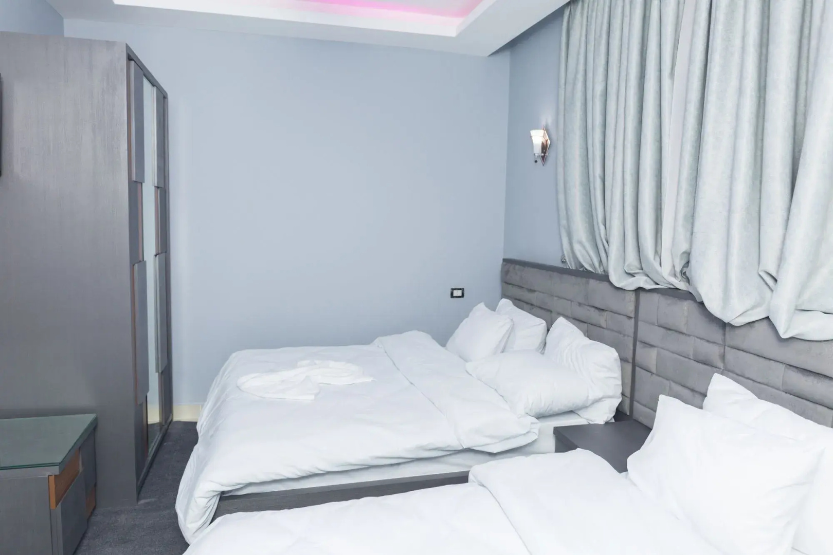 Photo - Capital Hotel