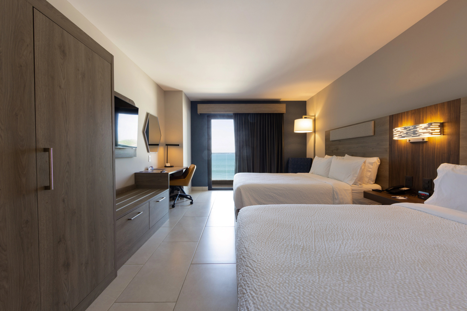 Photo - Holiday Inn Express & Suites Hotel Mazatlan by IHG