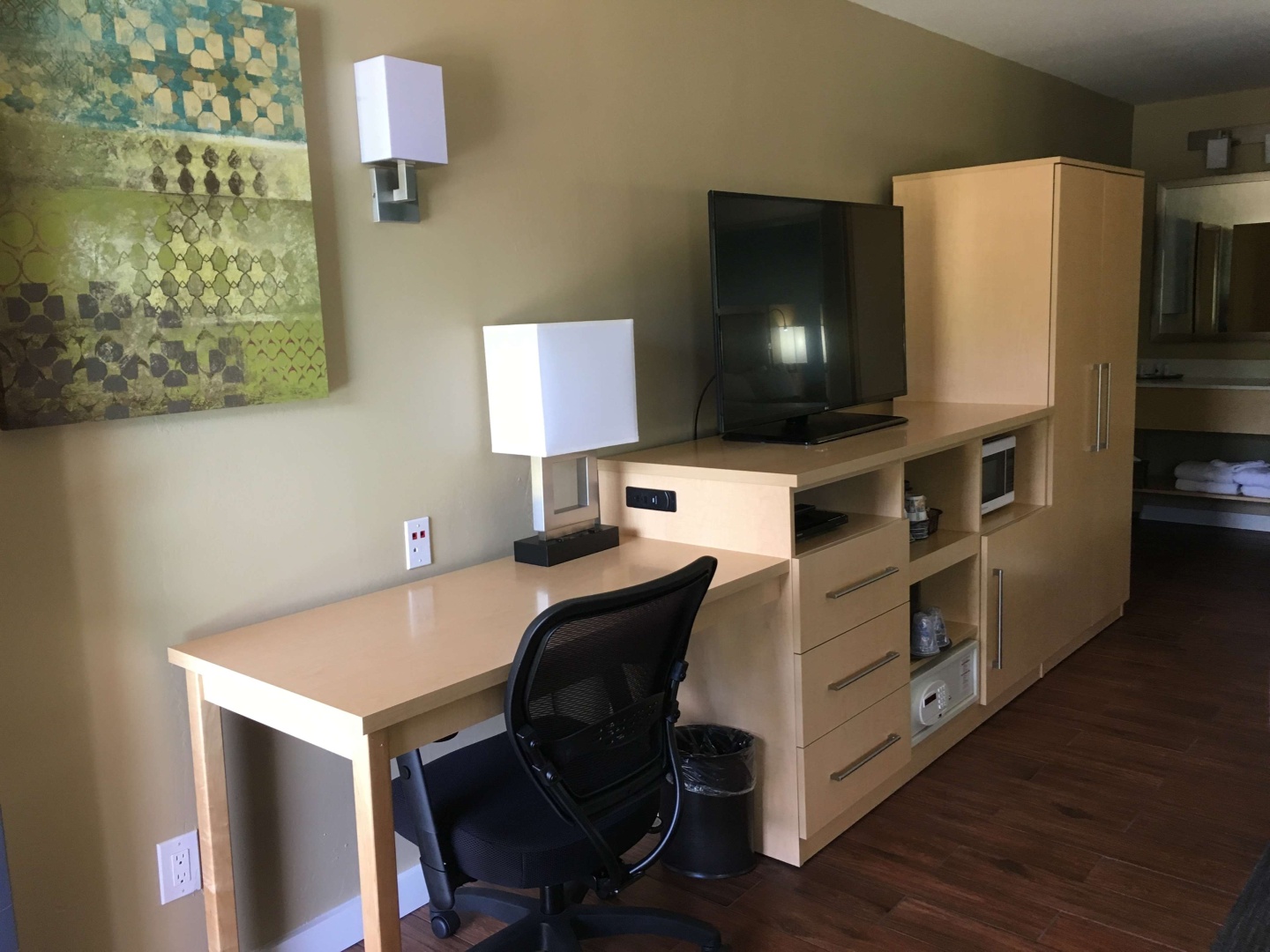 Photo - Best Western Plus South Coast Inn