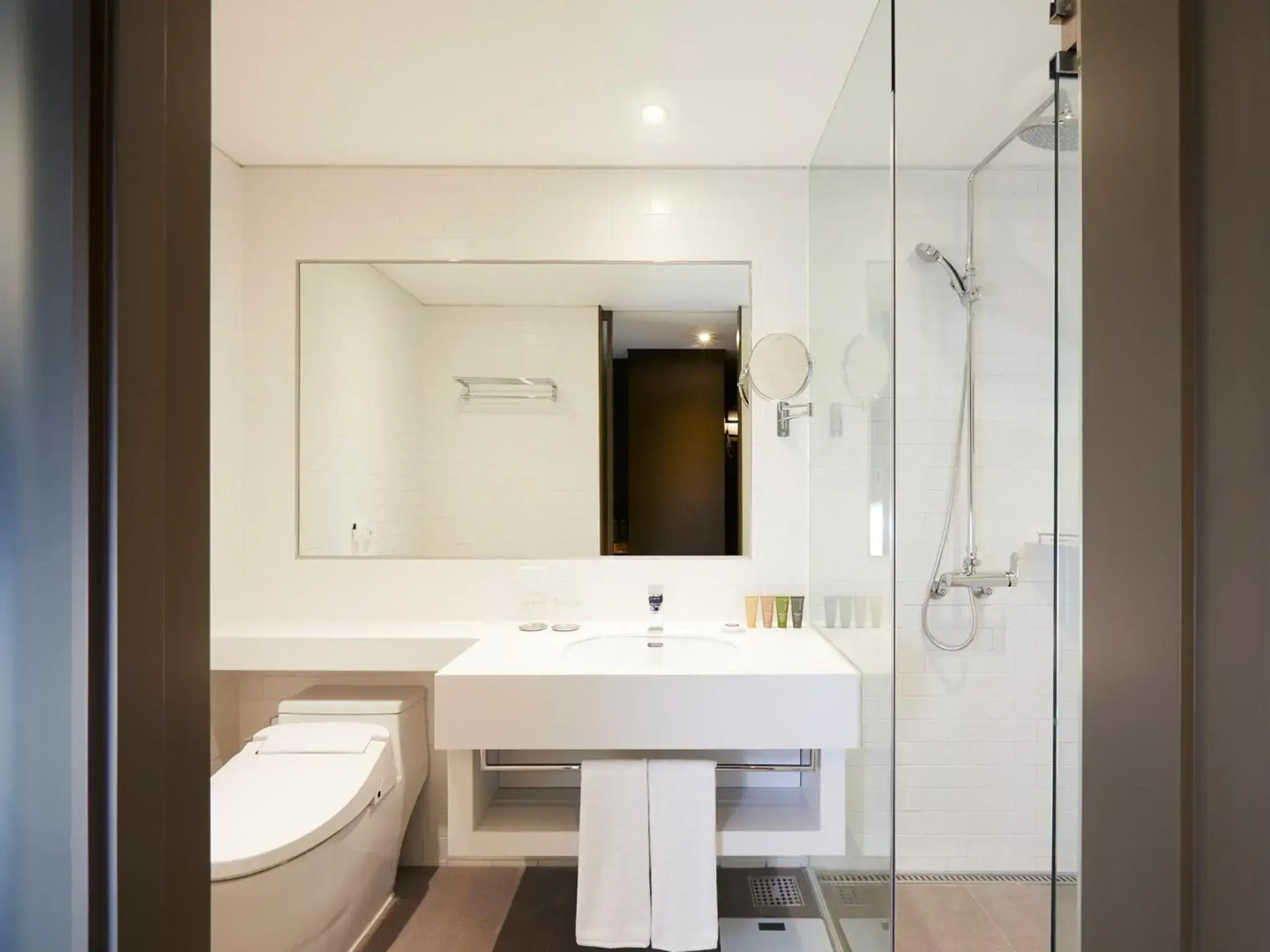 Photo - Sawasdee Sukhumvit Inn