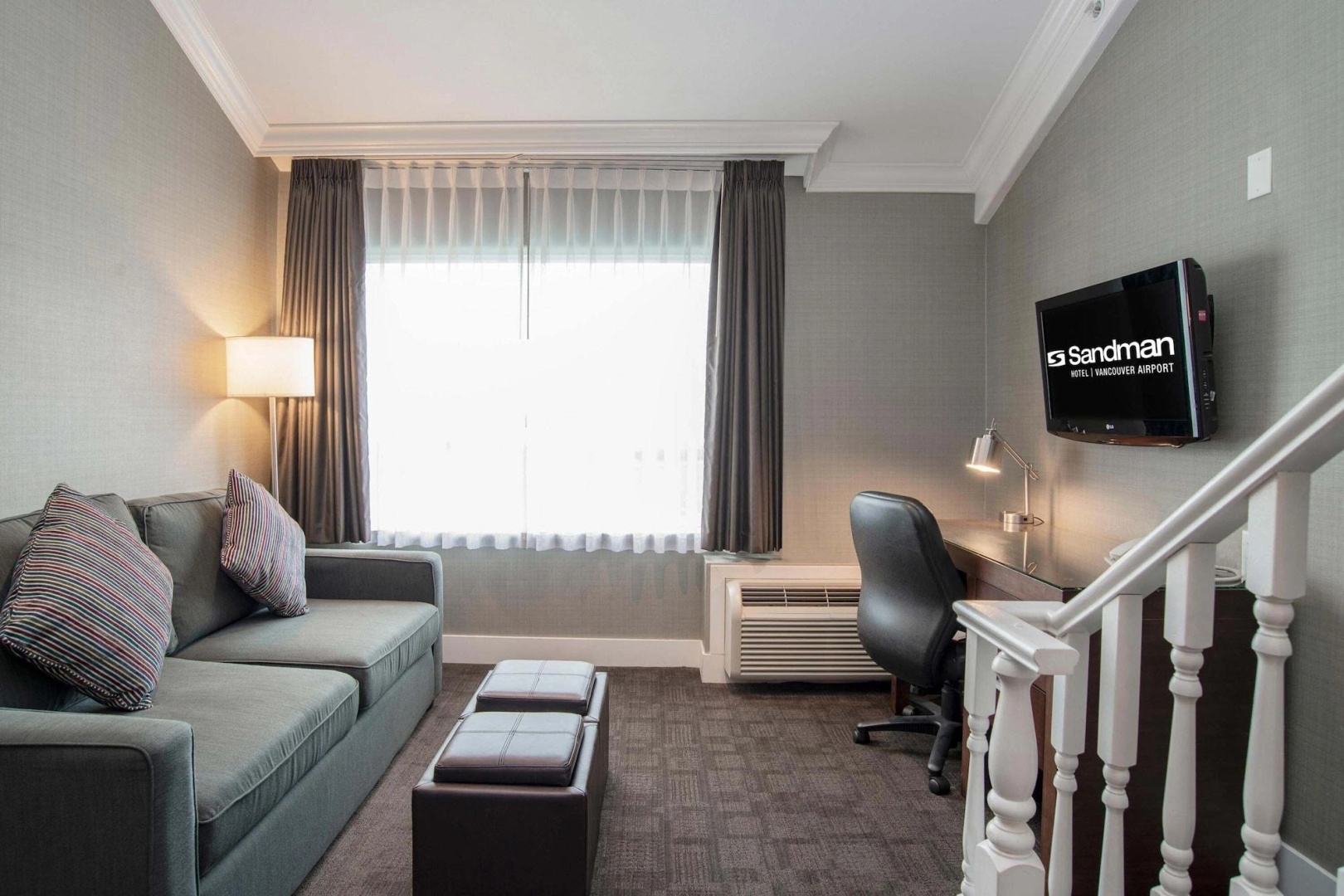 Foto - Sandman Hotel & Suites Vancouver Airport