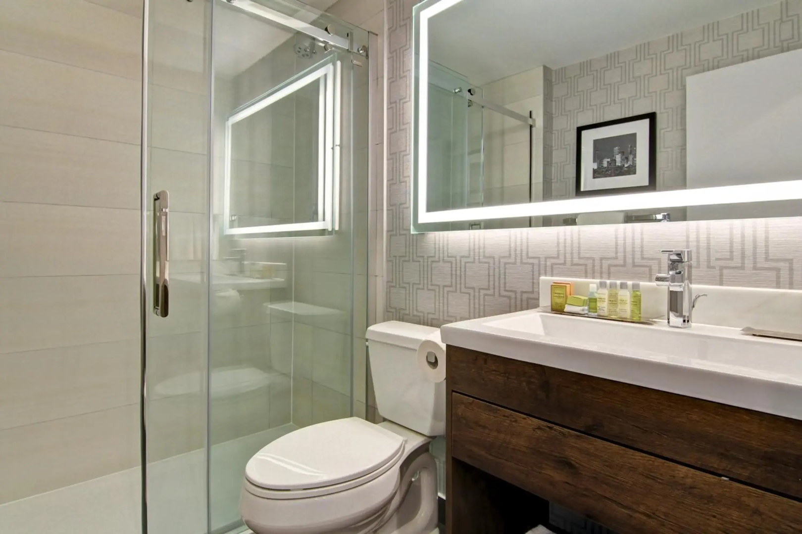 Foto - Monte Carlo Inn Markham