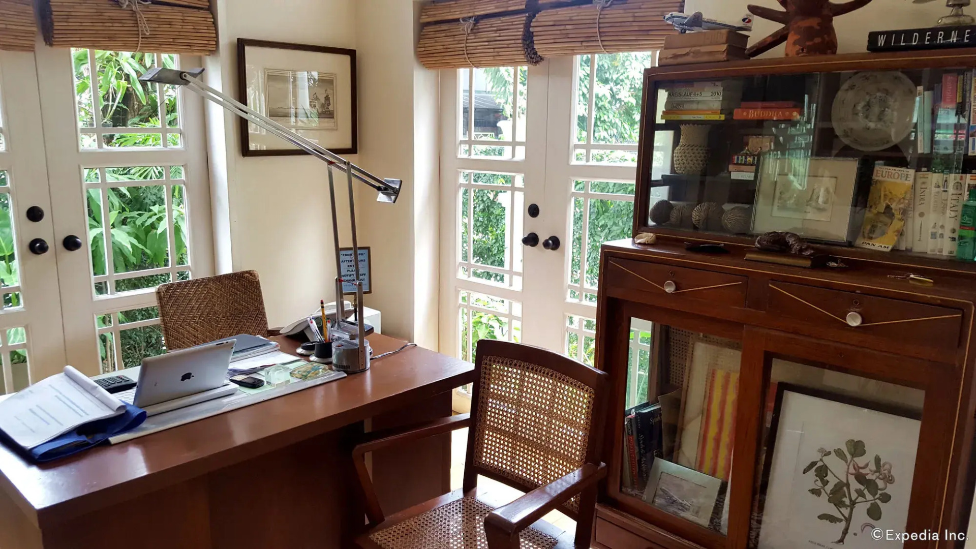 Foto - Charming La Casita Mercedes, 5Br and 5TB for Family and Friends Staycation- Read Listing Info