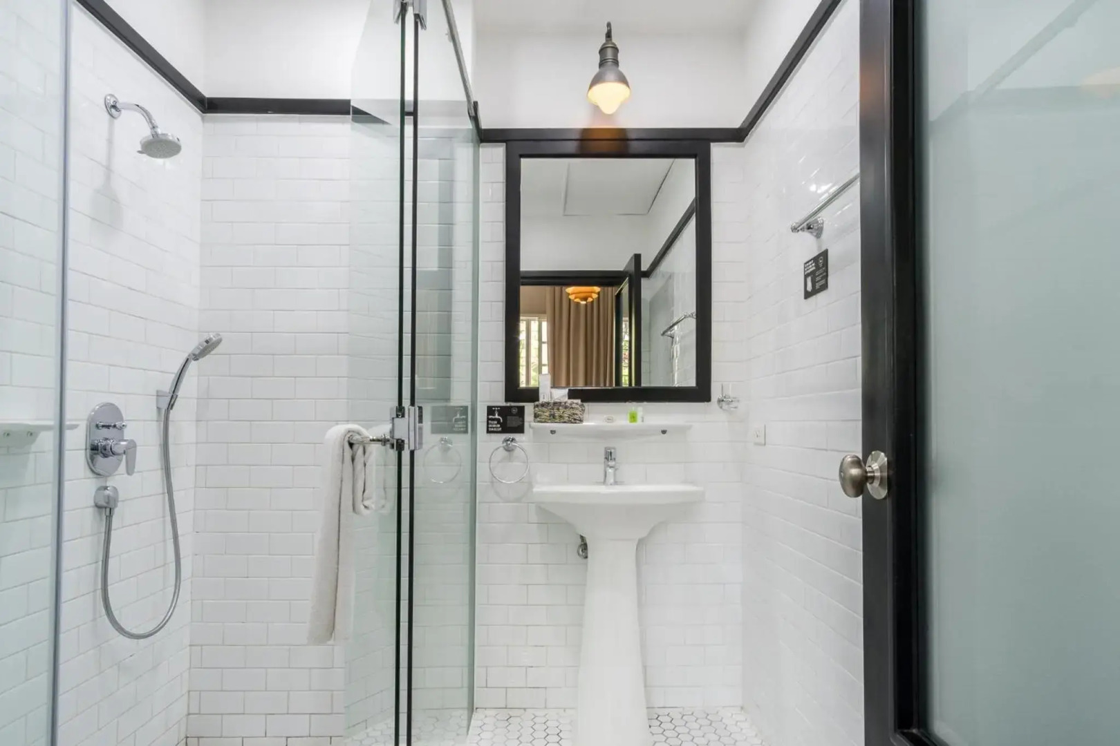 Photo - The Henry Hotel Manila