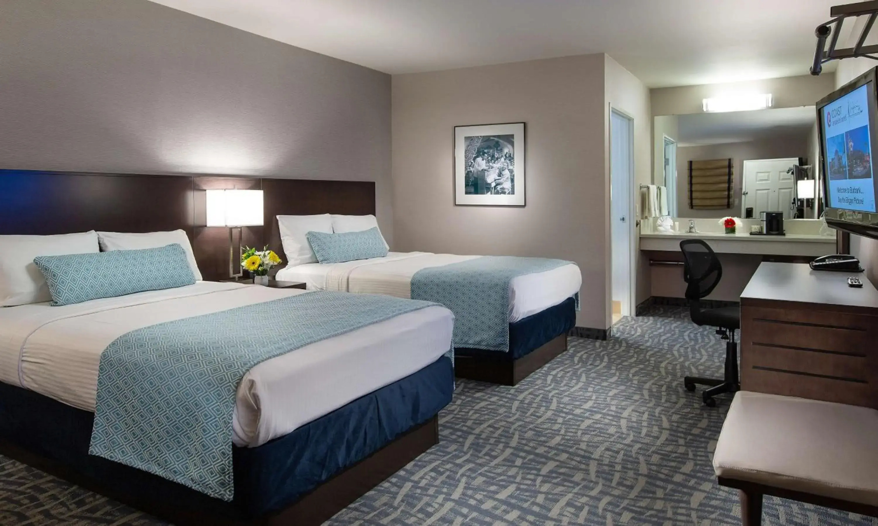 Photo - Safari Inn Burbank-Universal, a Coast Hotel