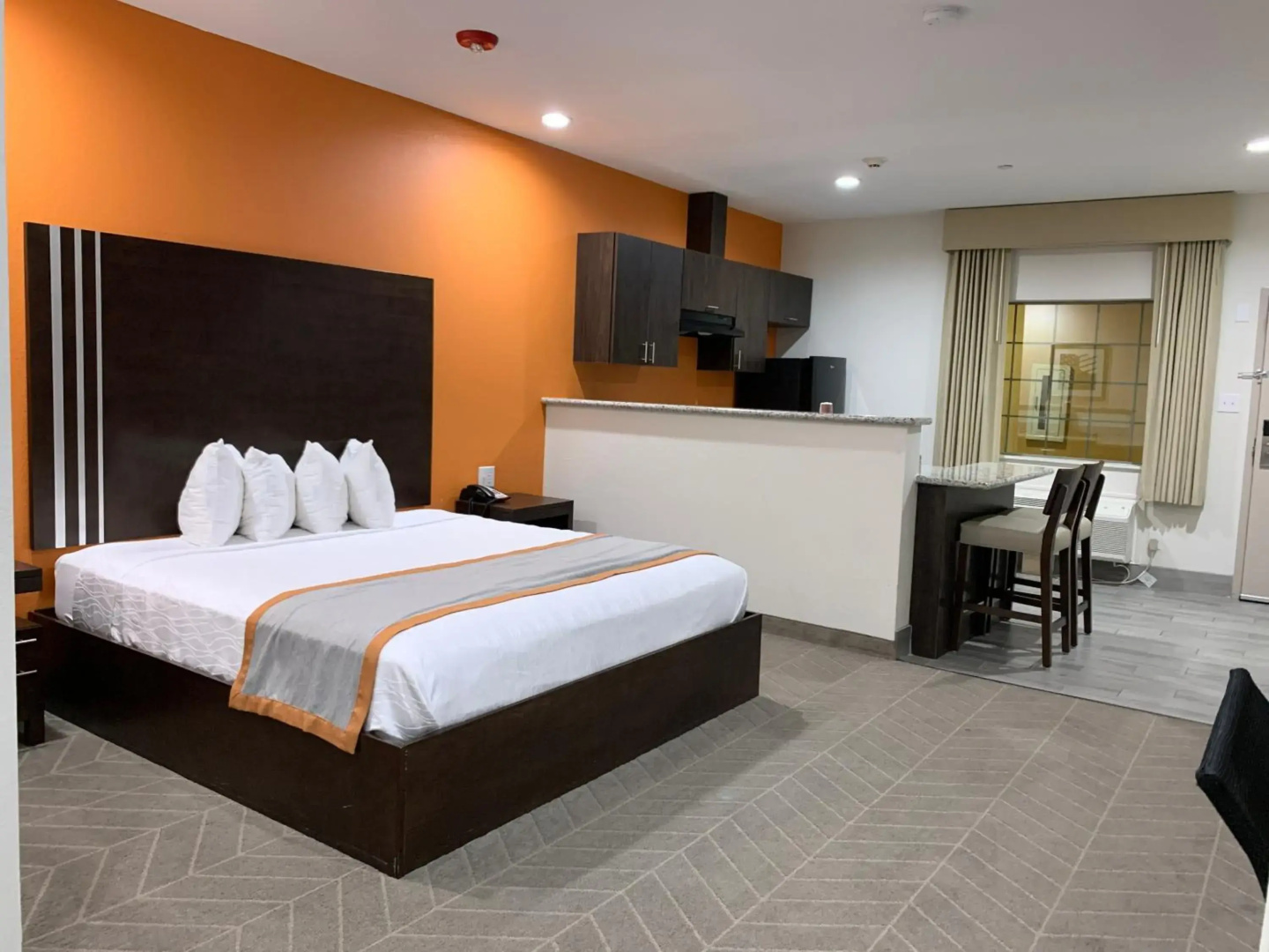 Foto - Scottish Inn & Suites - IAH Airport