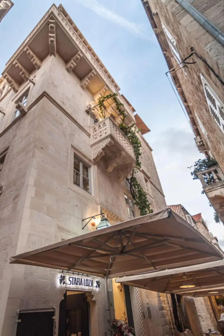 Foto - Prijeko Palace