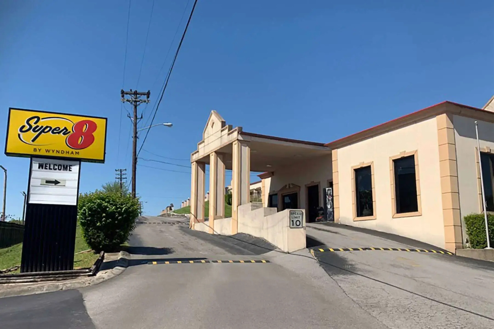 Foto - Super 8 by Wyndham Nashville Near Downtown / I-40