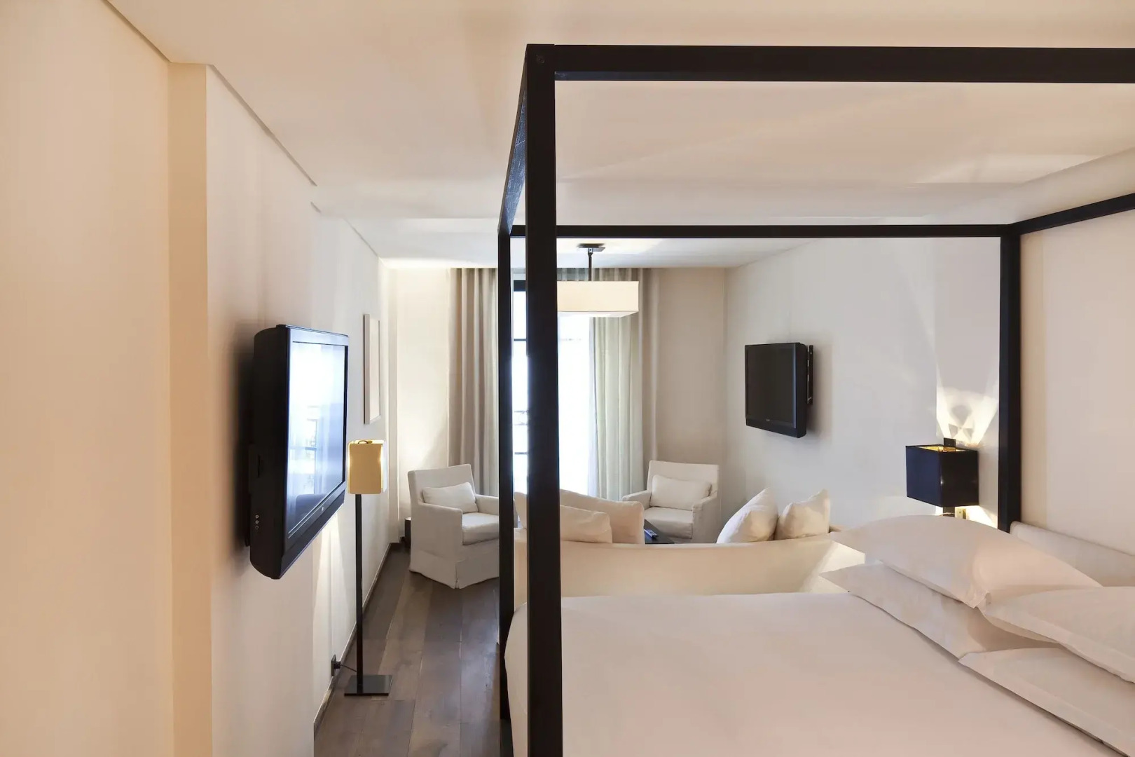 Photo - Le Metropolitan, Paris Tour Eiffel, a Tribute Portfolio Hotel