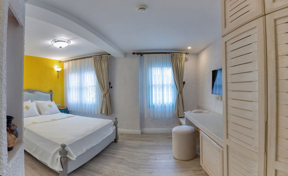 Sigacik Gardenya Buti̇k Otel