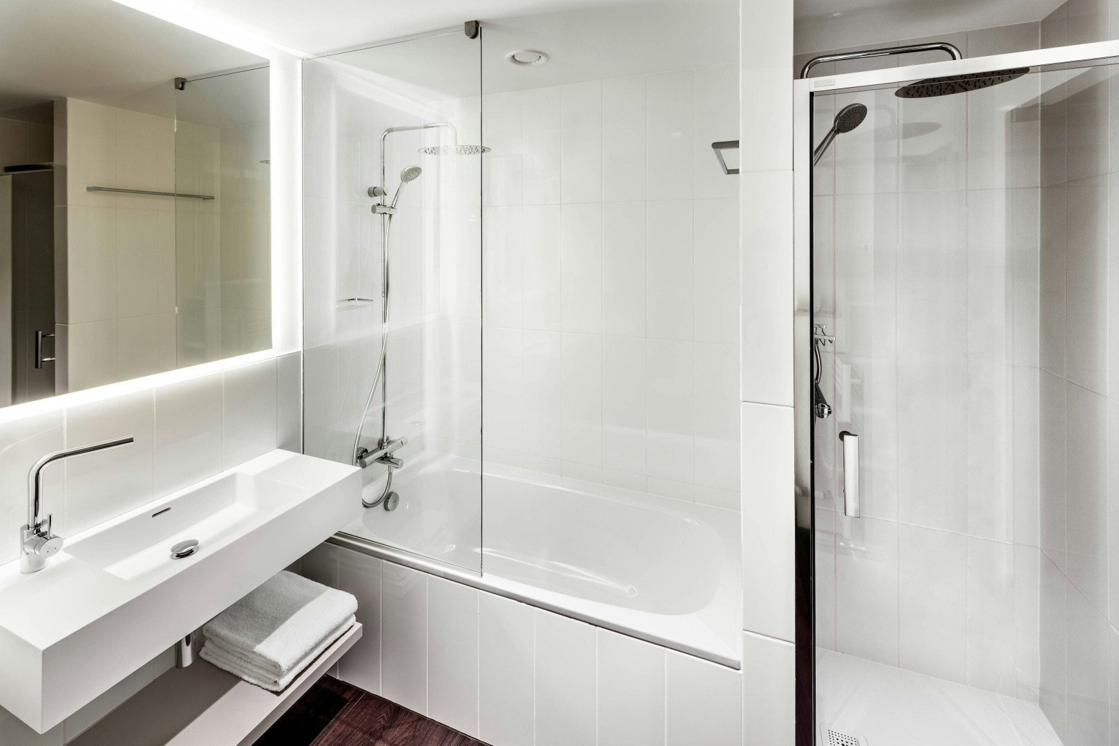 Photo - Courtyard by Marriott Prague Airport
