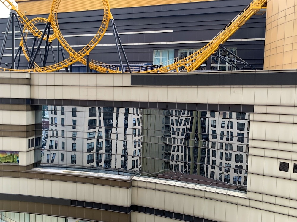 Elegant Studio At Transpark Cibubur Apartment Near Shopping Mall