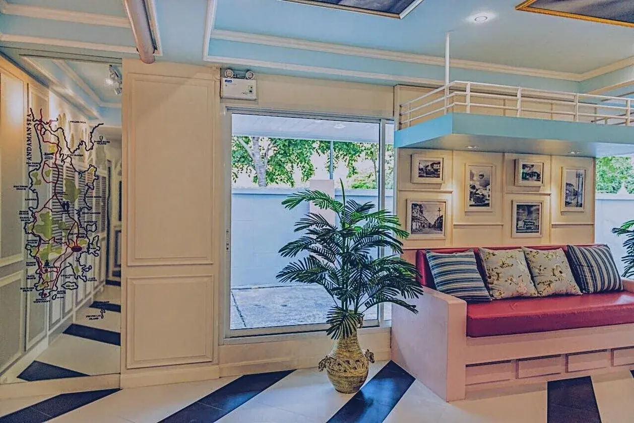 Foto - The Tint At Phuket Town - SHA Plus