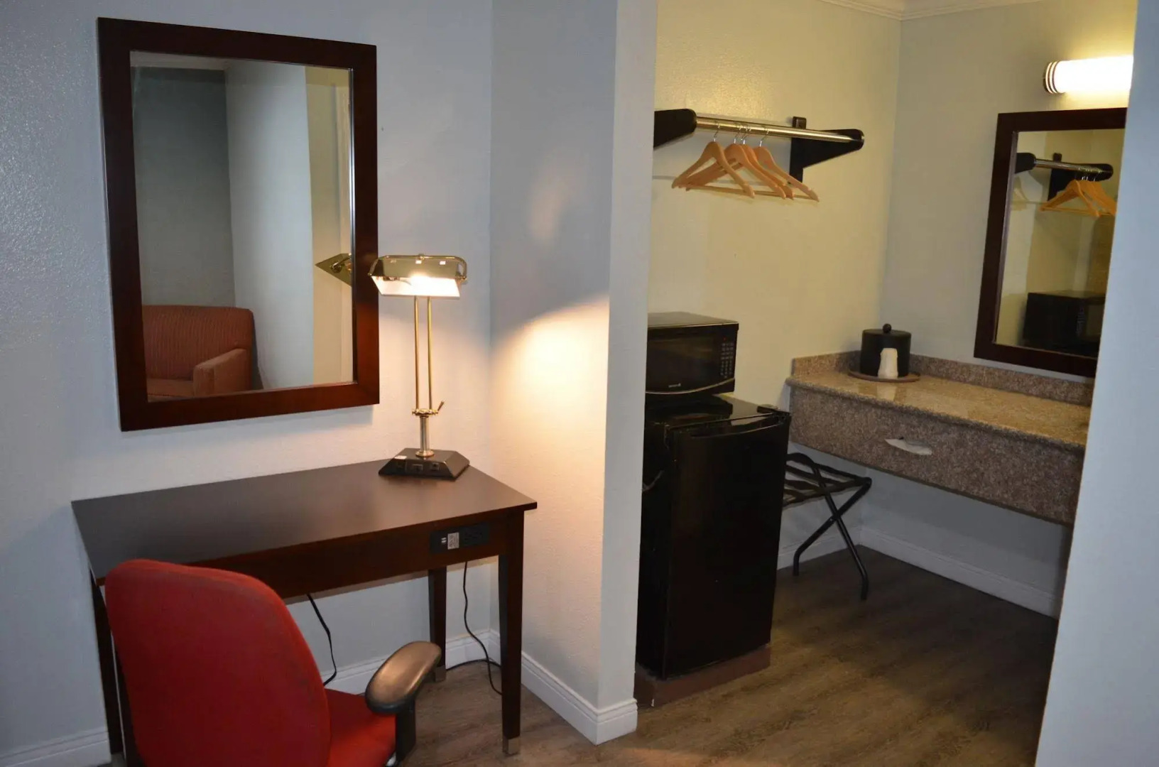 Foto - Welcome Inn Corona