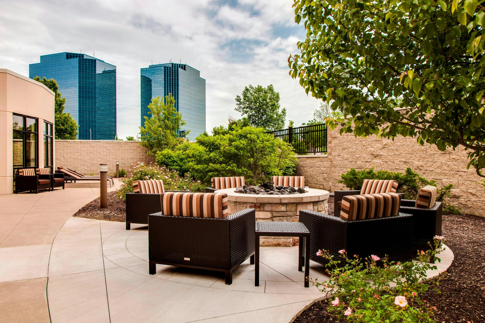 Photo - Courtyard by Marriott Chicago Schaumburg/Woodfield Mall