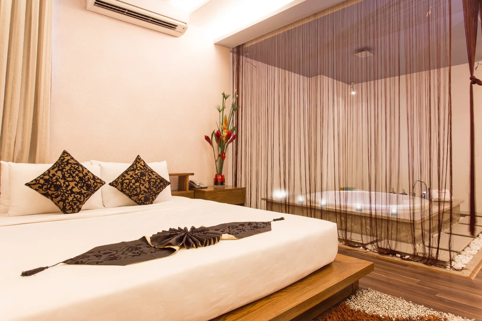 Photo - Valentine Hotel