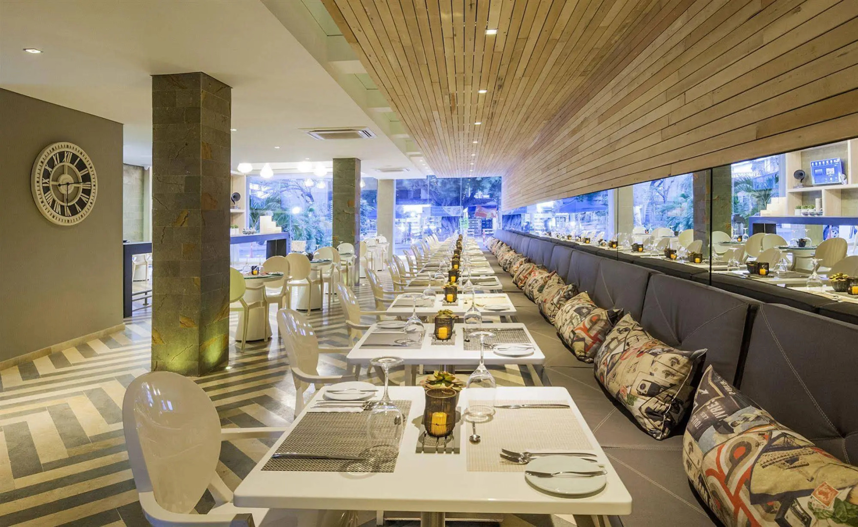 Photo - Oz Hotel Luxury