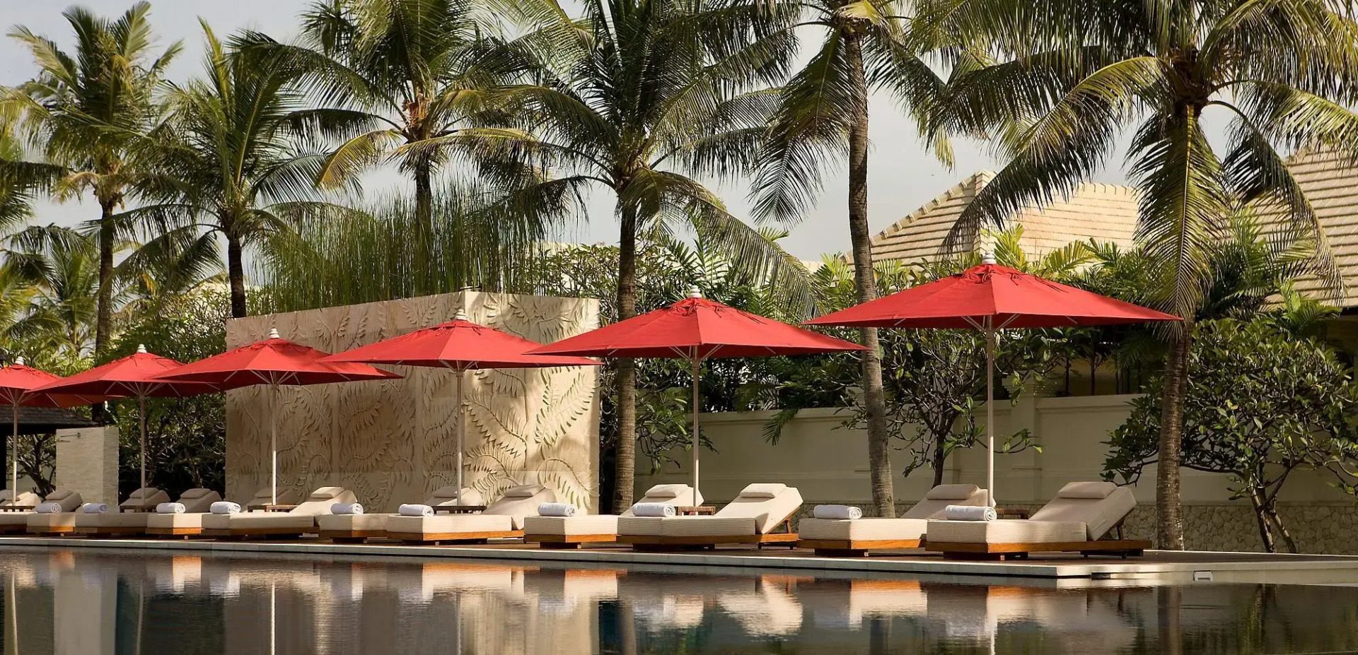 Photo - The Royal Santrian