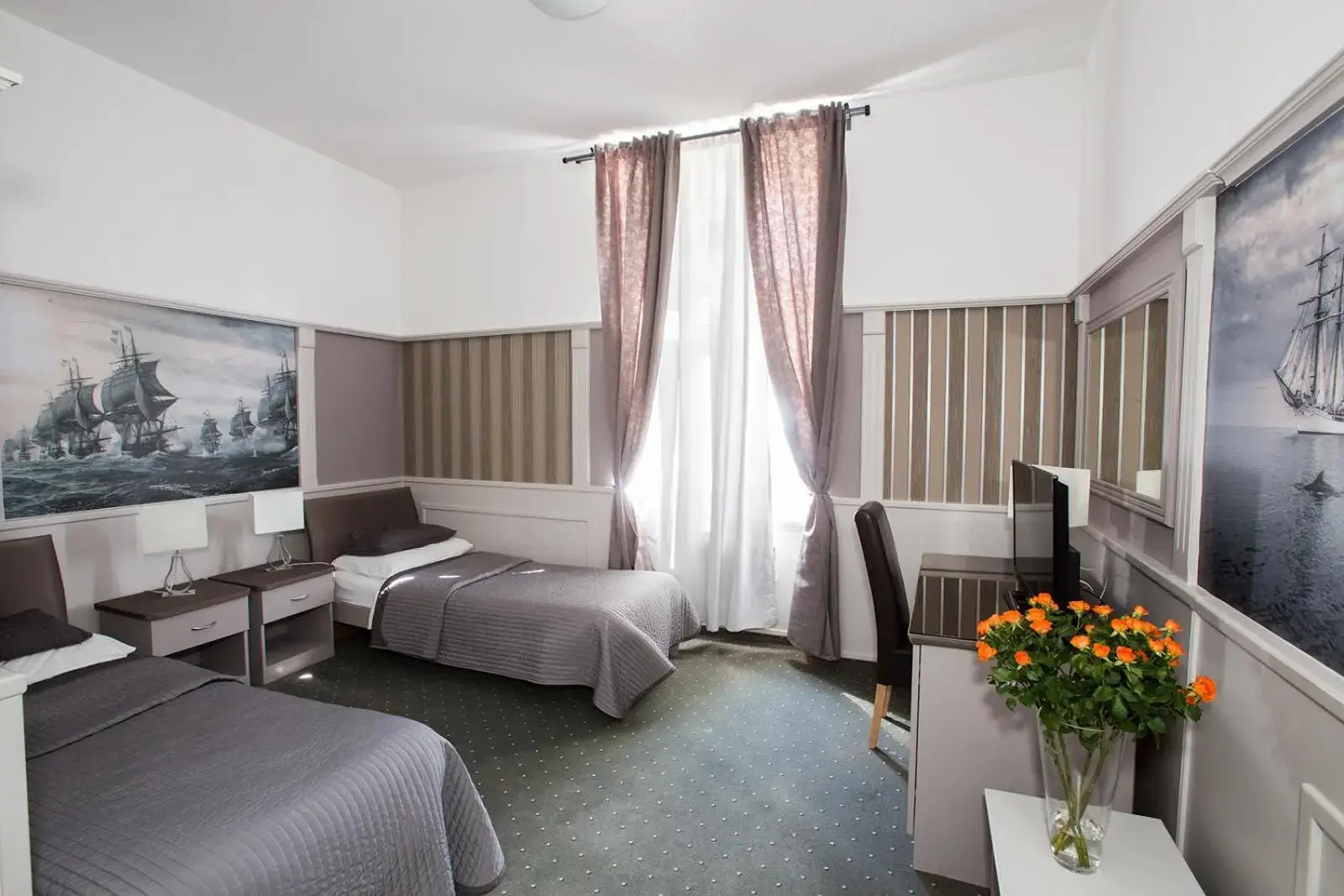 Foto - Hotel Galija