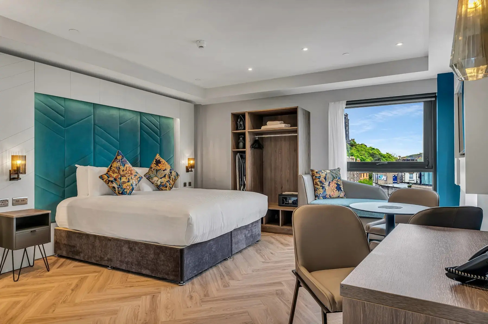 Photo - Roomzzz Edinburgh