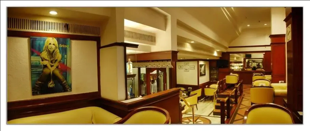 Photo - The Central Court