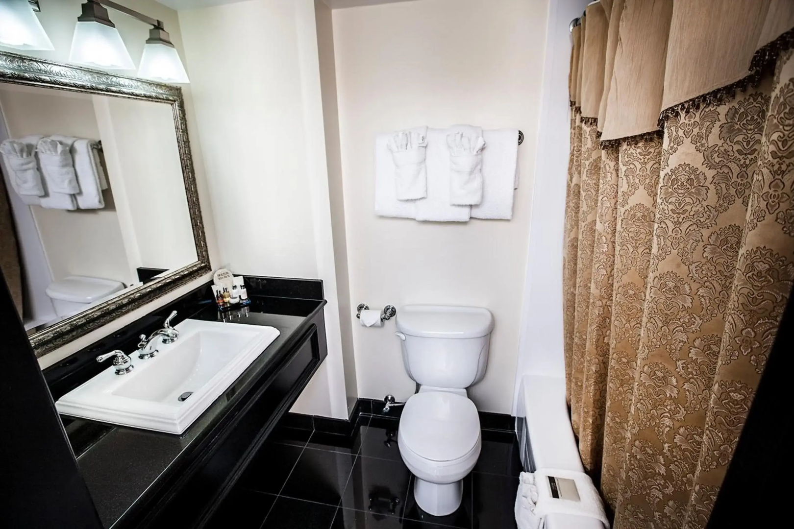 Foto - Old Stone Inn Boutique Hotel