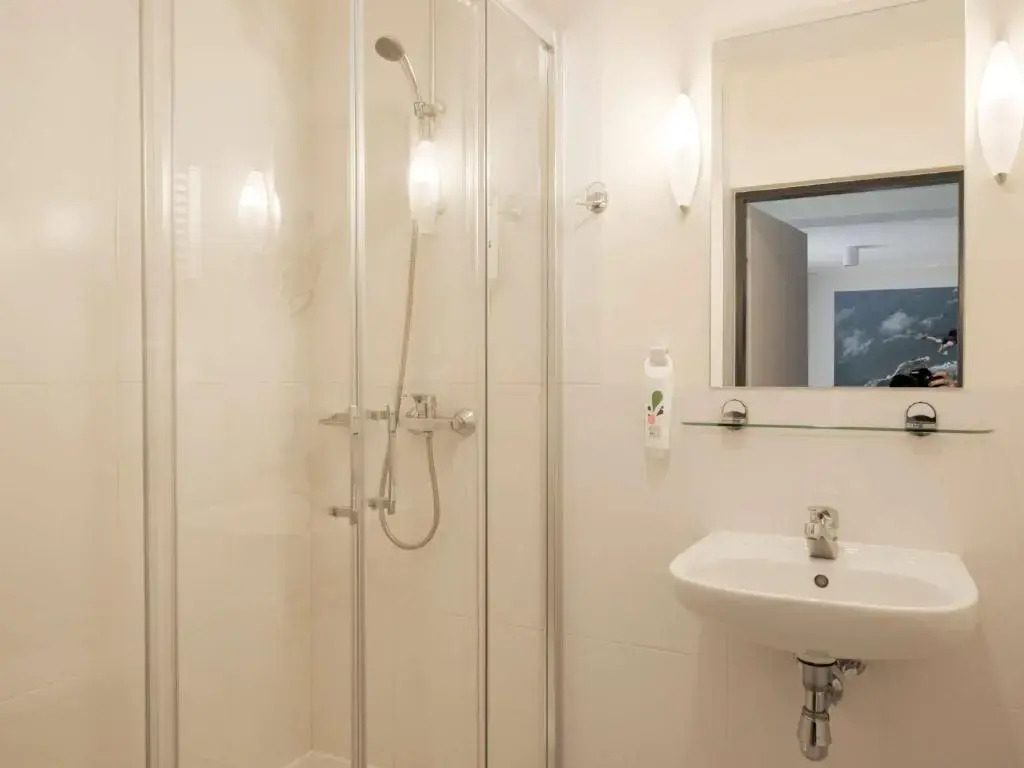 Photo - ibis Styles Warszawa West