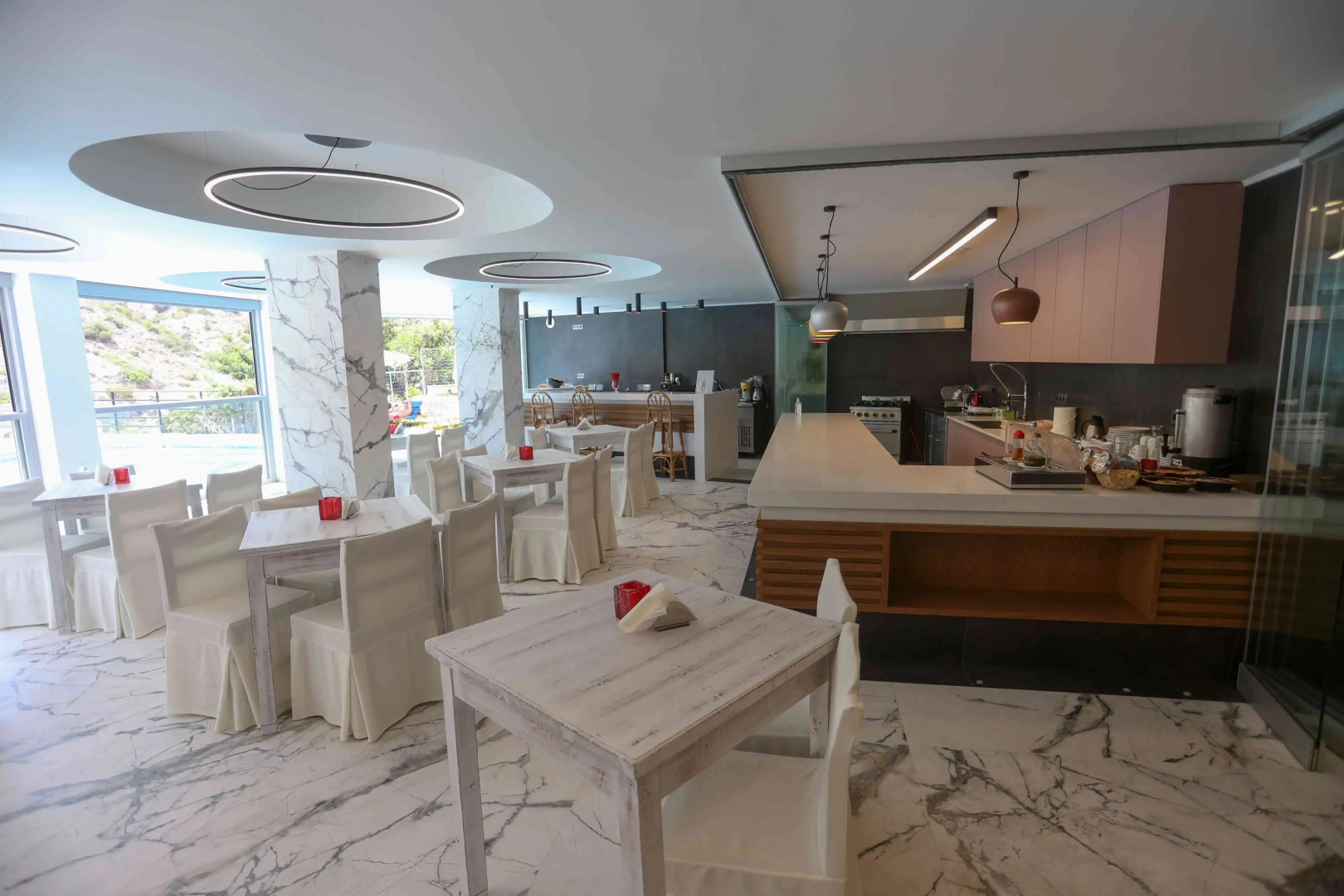 Photo - Petra Hotel