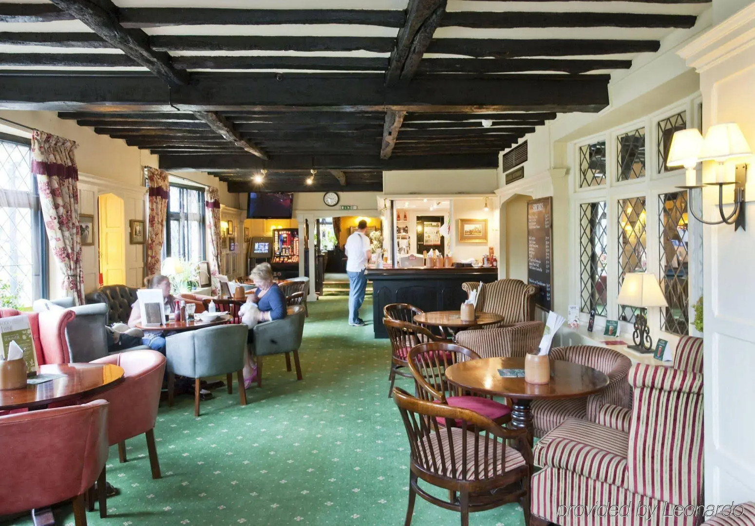 Foto - Roebuck by Greene King Inns