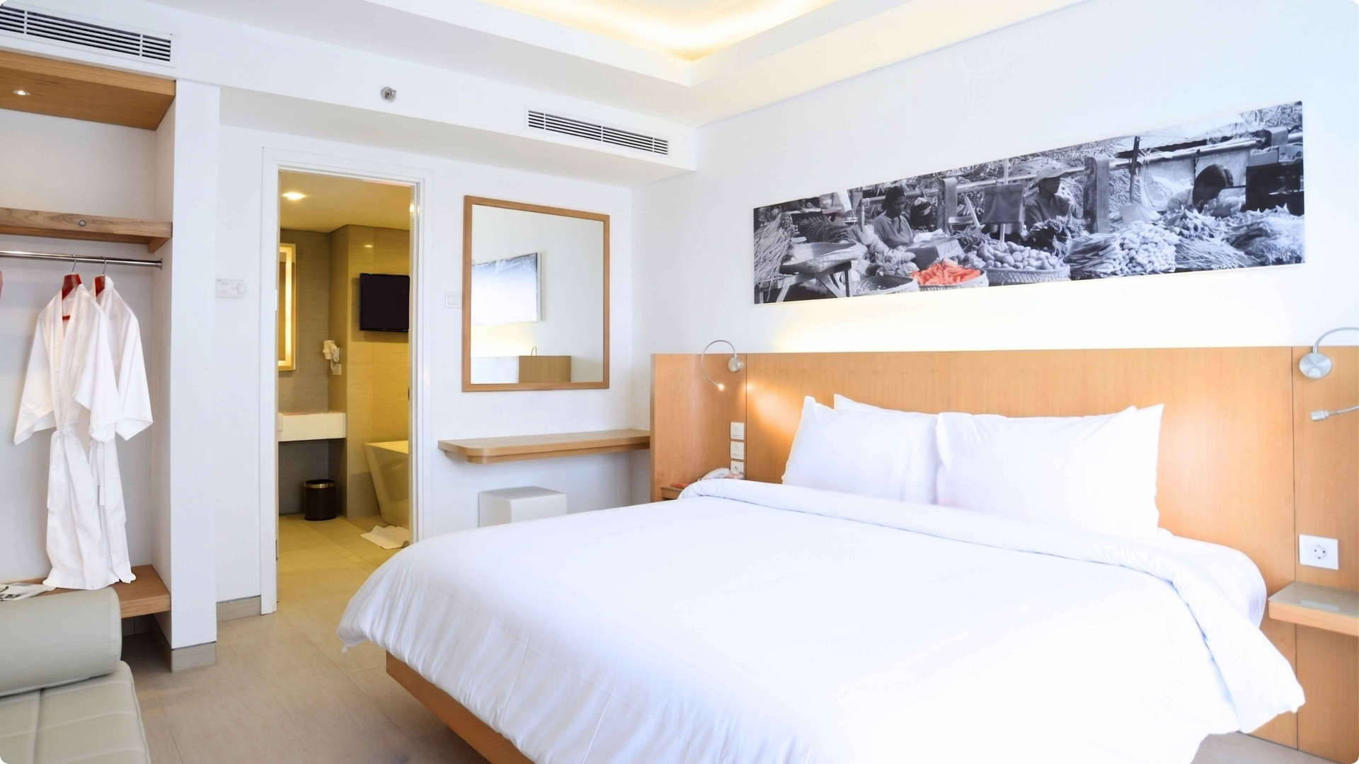 Photo - Kuta Galleria Hotel