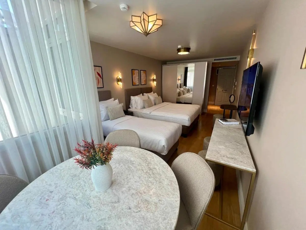 Foto - Weingart Suites Hotel