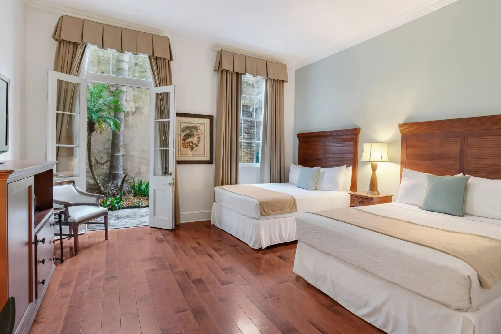 Photo - voco St James Hotel by IHG