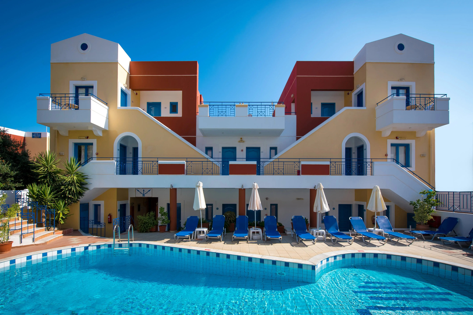 Foto - Astra Village & Suites