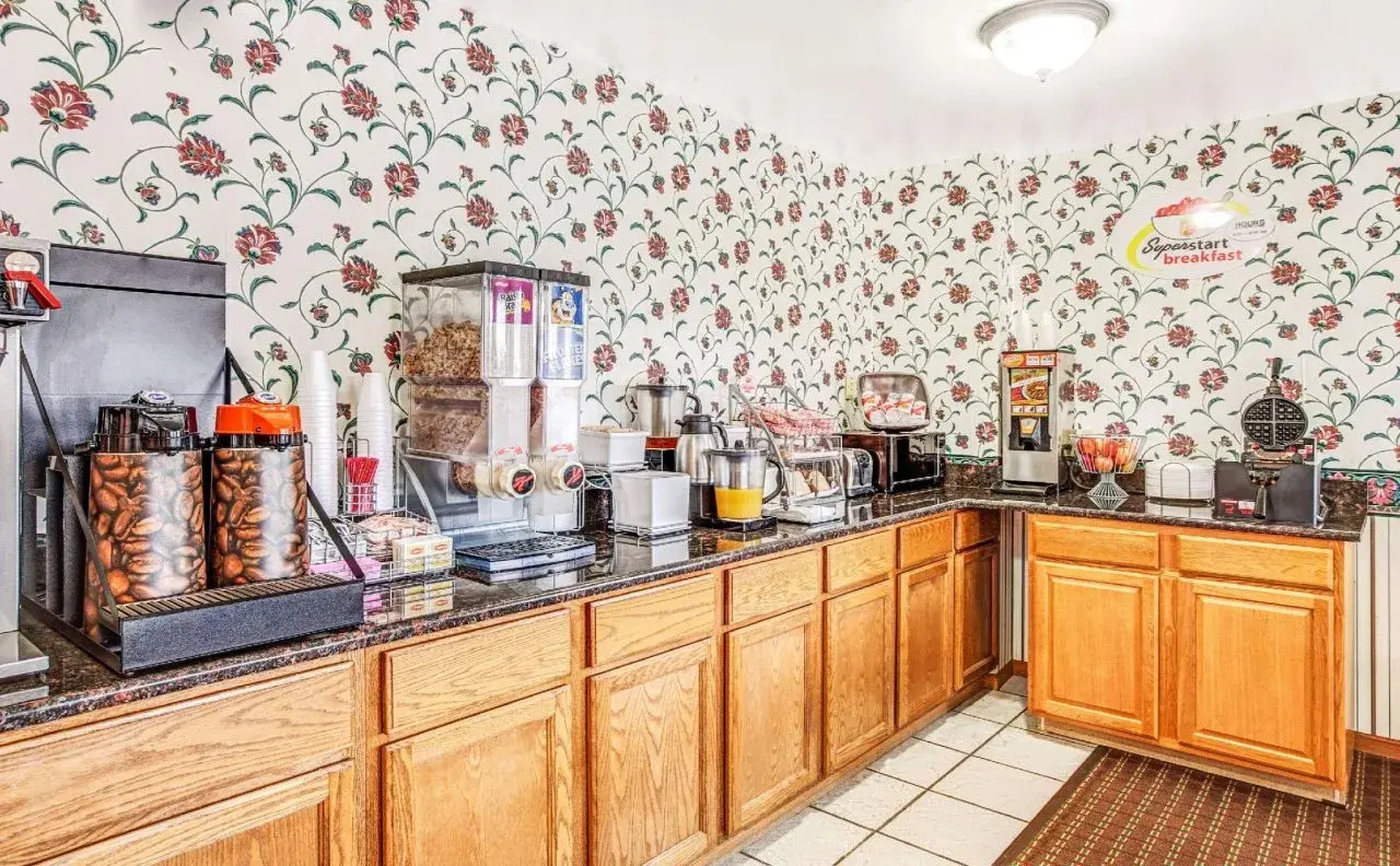 Photo - Super 8 by Wyndham McHenry/Fox Lake Area