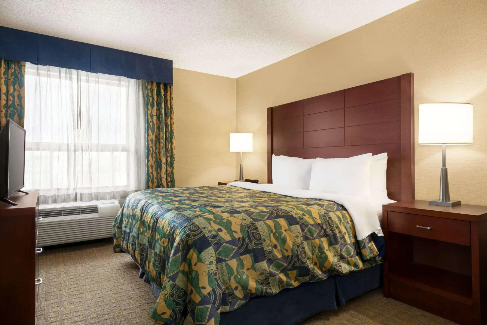 Foto - Travelodge by Wyndham Oshawa Whitby
