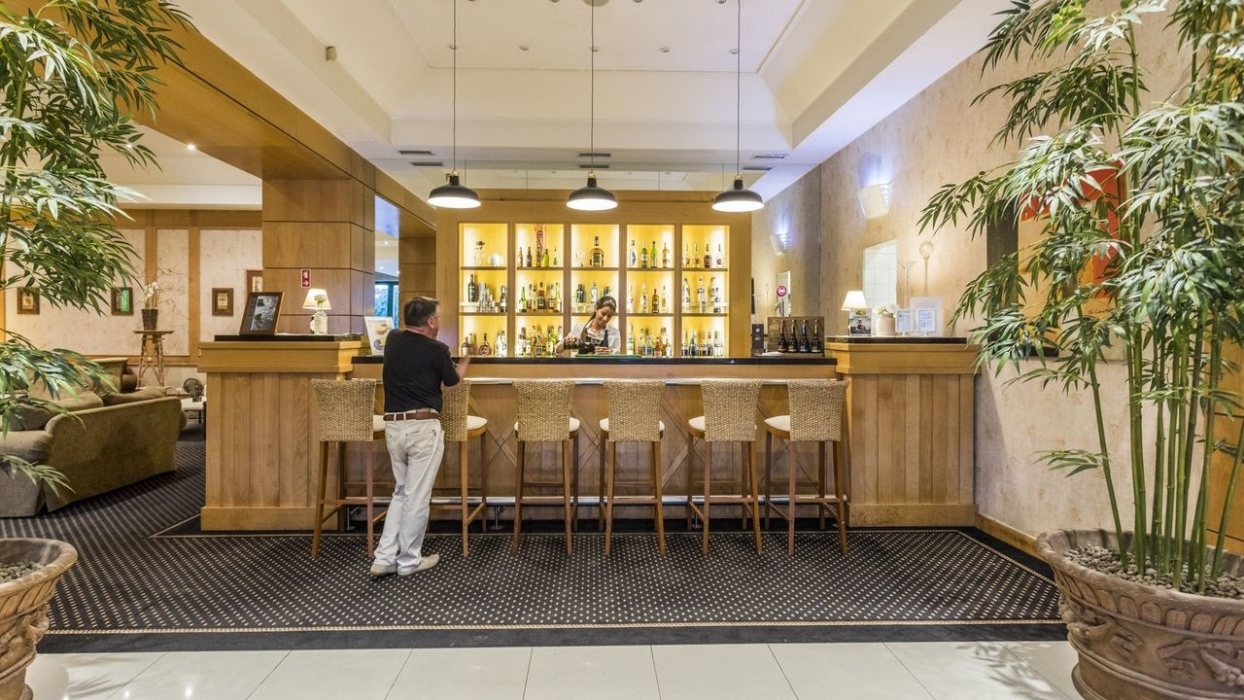 Photo - Riviera Hotel