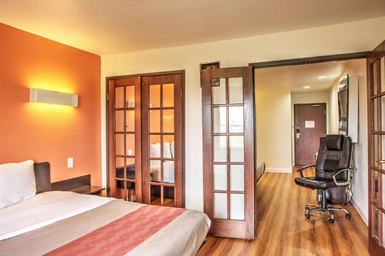 Photo - Motel 6-Dallas, TX - Northwest