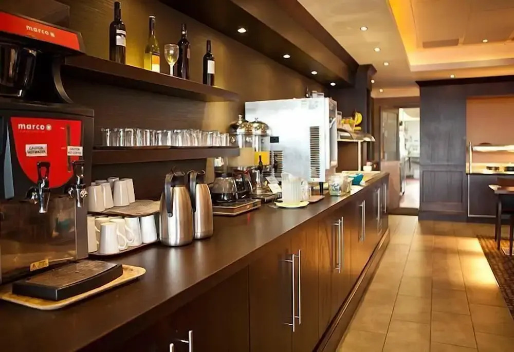 Photo - St Ives Hotel