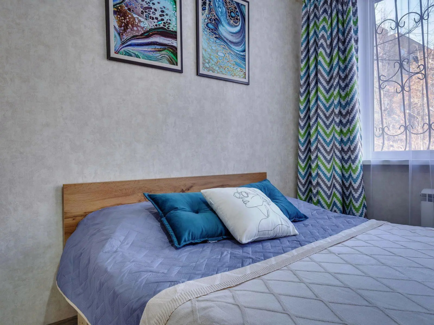 Foto - YourHouse на Толе би Весновка