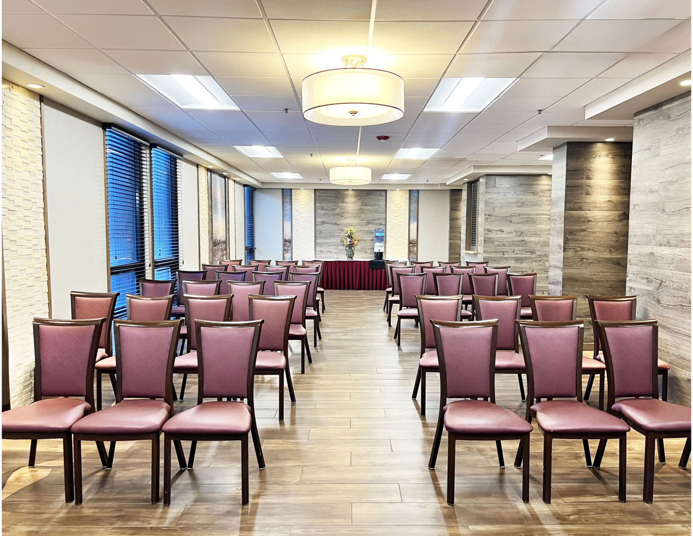 Photo - Holiday Inn Newark International Airport by IHG