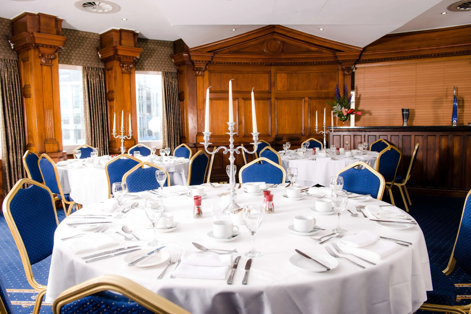 Foto - Royal Hotel Cardiff by Belvilla