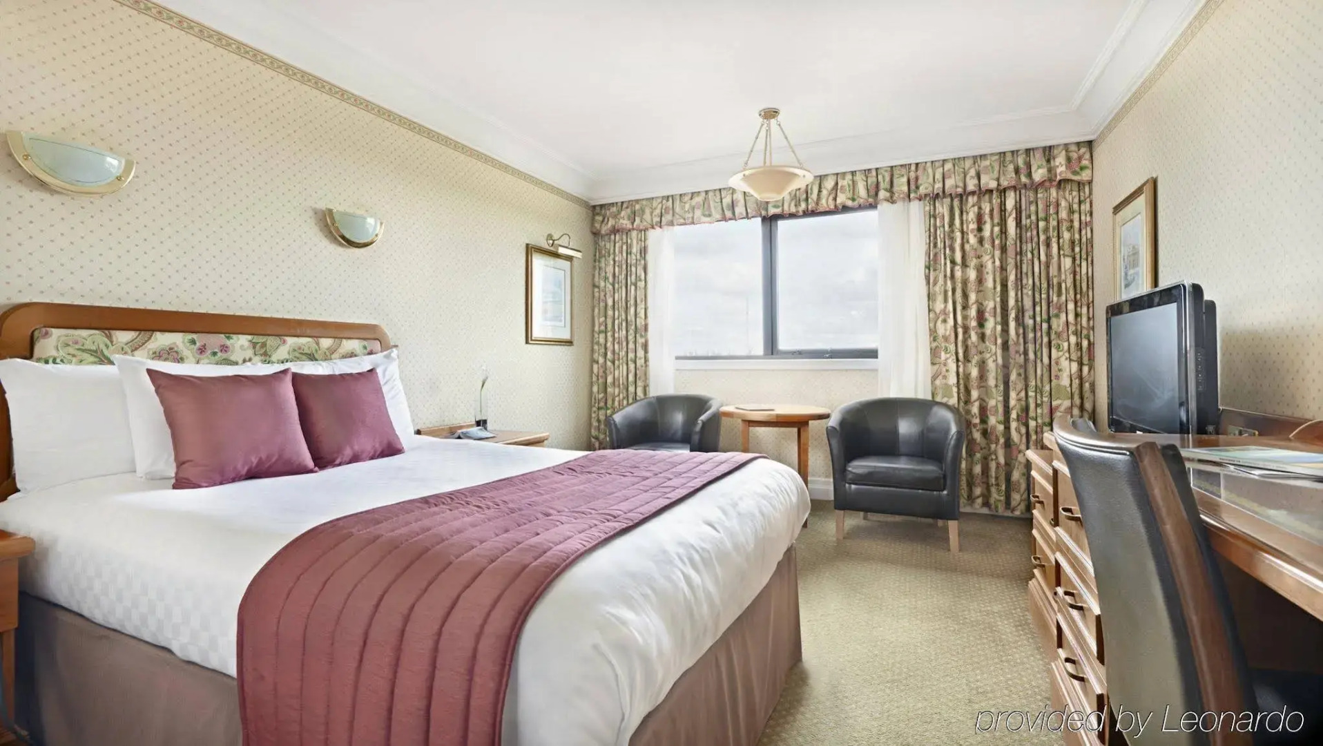 Photo - The Aberdeen Altens Hotel