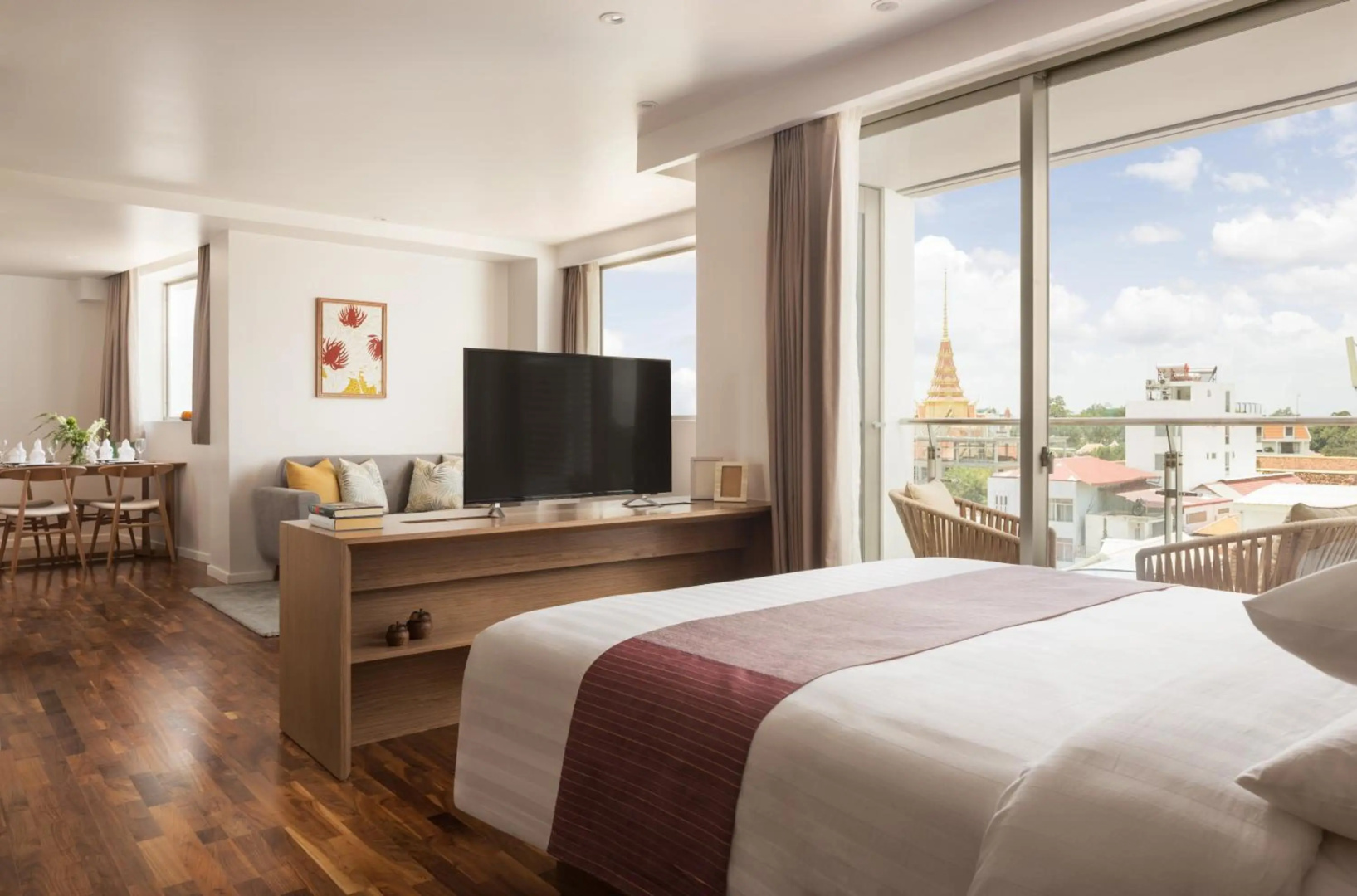 Photo - Hotel Emion Phnom Penh
