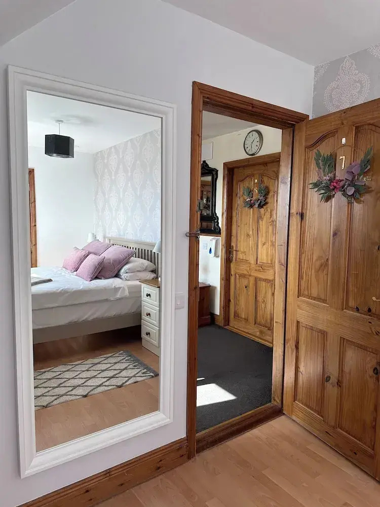 Photo - Malahide Guest Rooms