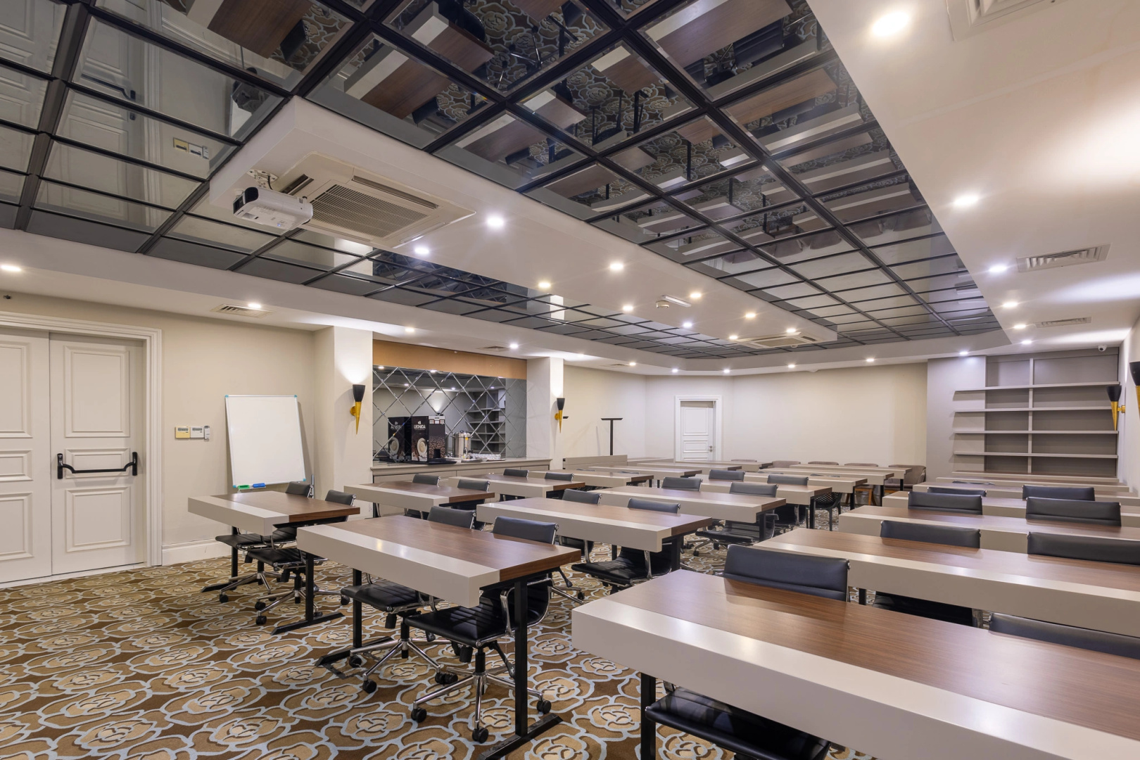Photo - Reo Hotel & Spa