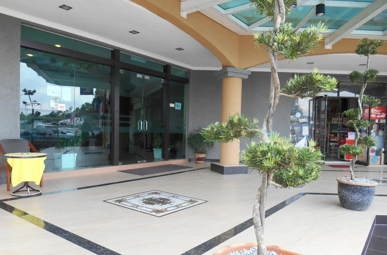Photo - Sai Villa Hotel Near Klia & Klia2
