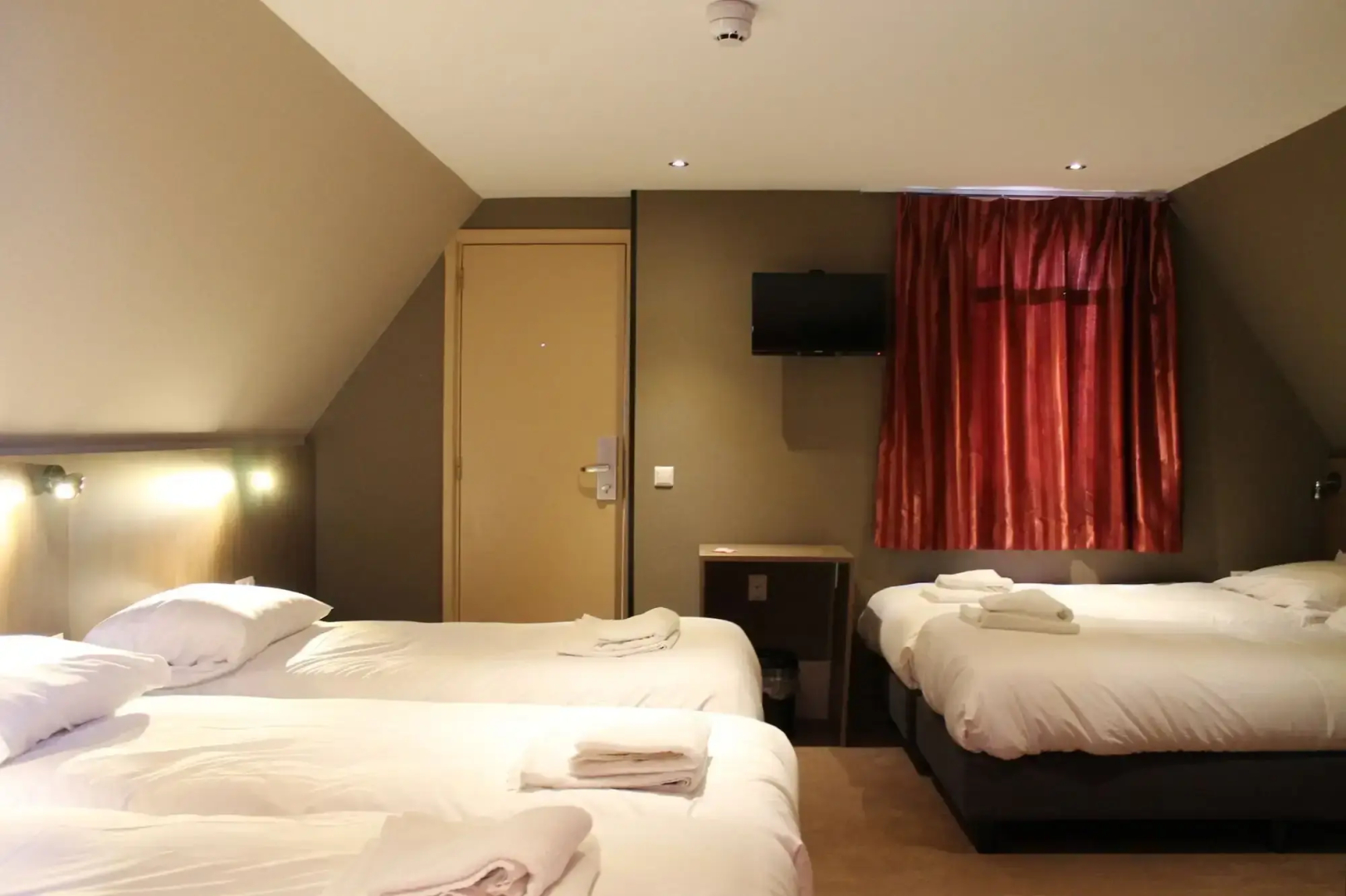 Foto - Aston City Hotel