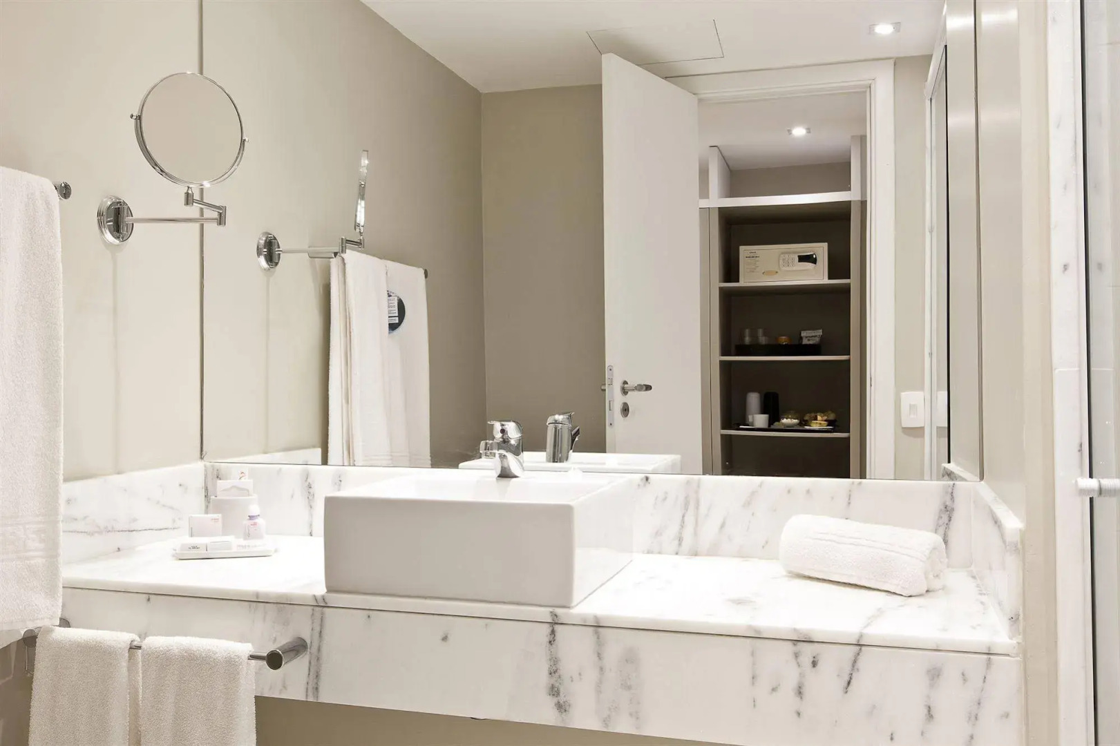 Photo - eSuites Lagoa Santa