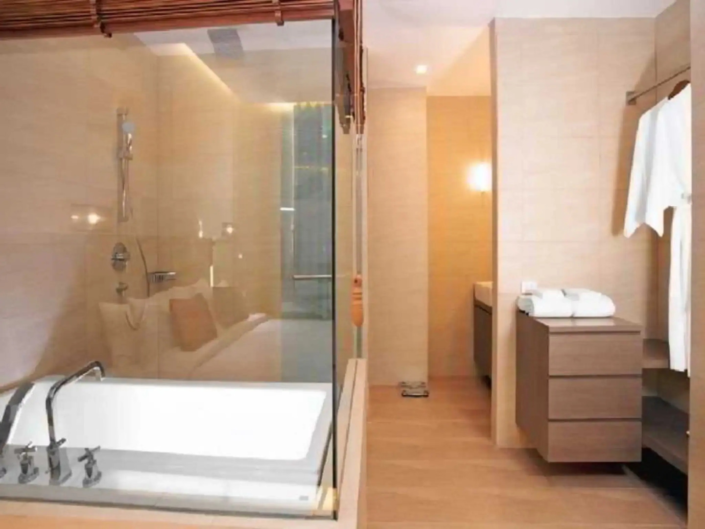 Photo - Hotel Solo, Sukhumvit 2, Bangkok - SHA Extra Plus